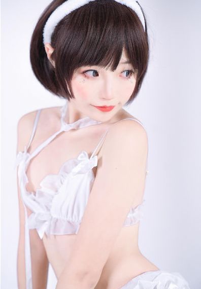 精品一卡二卡三卡_1080在线观看视频