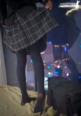 汤芳的摄影作品_720高清在线观看
