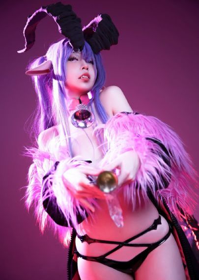 逼里香av_BD英语迅雷电影在线
