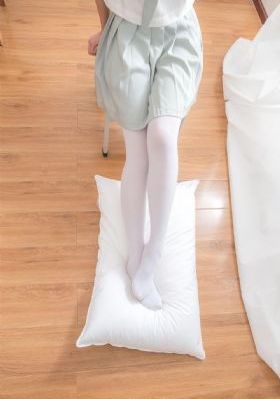 扒掉老师裙子猛进入喷水观看_720日本电影免费